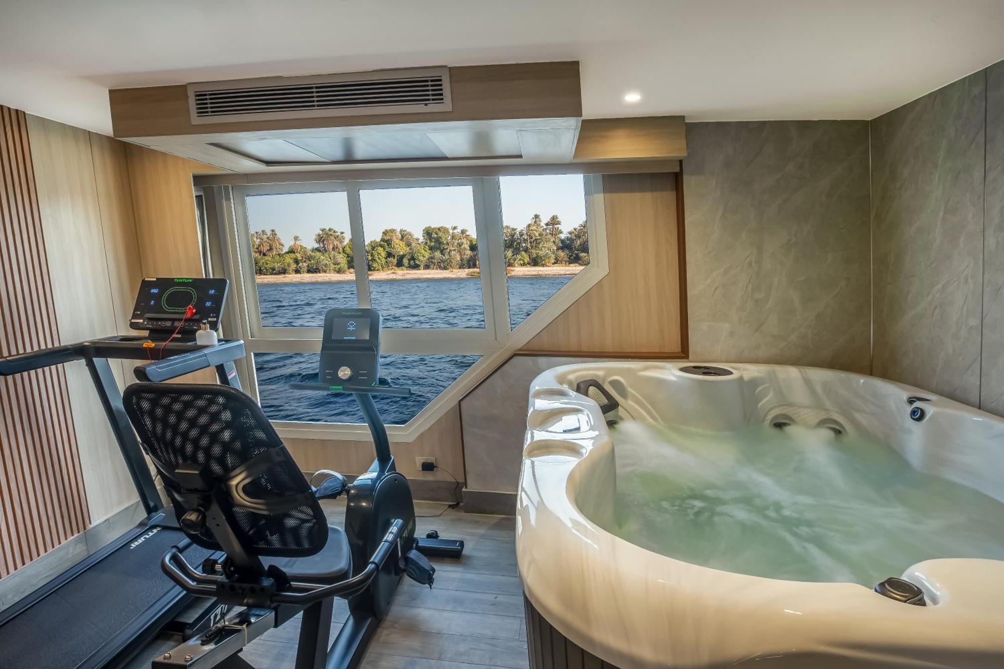 Renaissance Nile Cruise - Every Saturday From Luxor To Aswan For 4 Nights , And Every Wednesday From Aswan To Luxor For 3 Nights Εξωτερικό φωτογραφία
